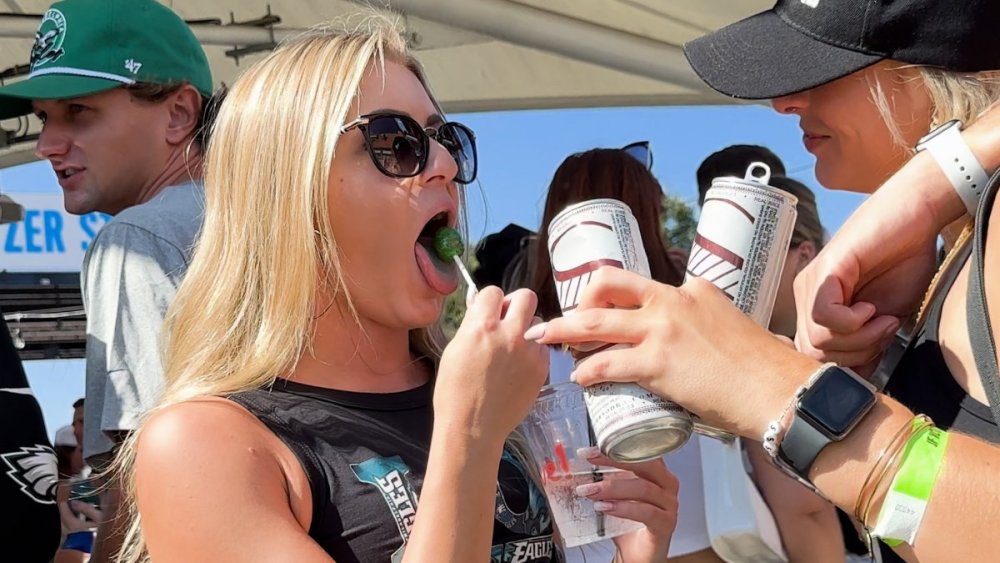 FireCandids_444challenge_g.jpg.84ceafb50459f71c5d2f8a1e827abf1d (1).jpg