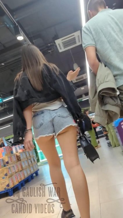 gaulishwarcheekyteensexyjeansshorts.mp4_snapshot_00_55_413.jpg.efec560cfbef753982af4522708078c1.jpg