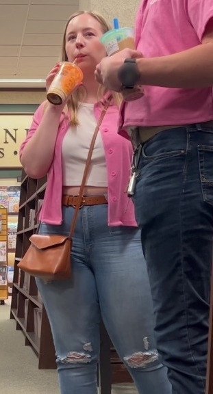 vlcsnap-2023-12-18-16h09m32s150.jpg.93631088c3860de68109f5c7cd534fc9.jpg.6fa7c68bd35c2040eda6863e65ac3a01 (1).jpg