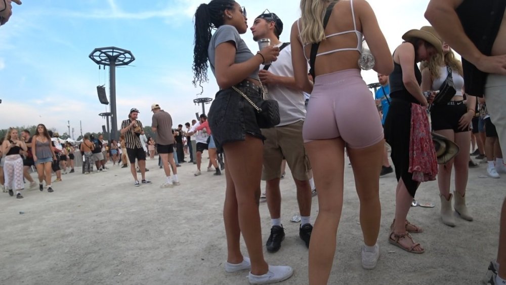 Pink Alphalete Shorts Blonde Bubbletastic.mp4_snapshot_00.04_[2025.05.22_11.01.29].jpg