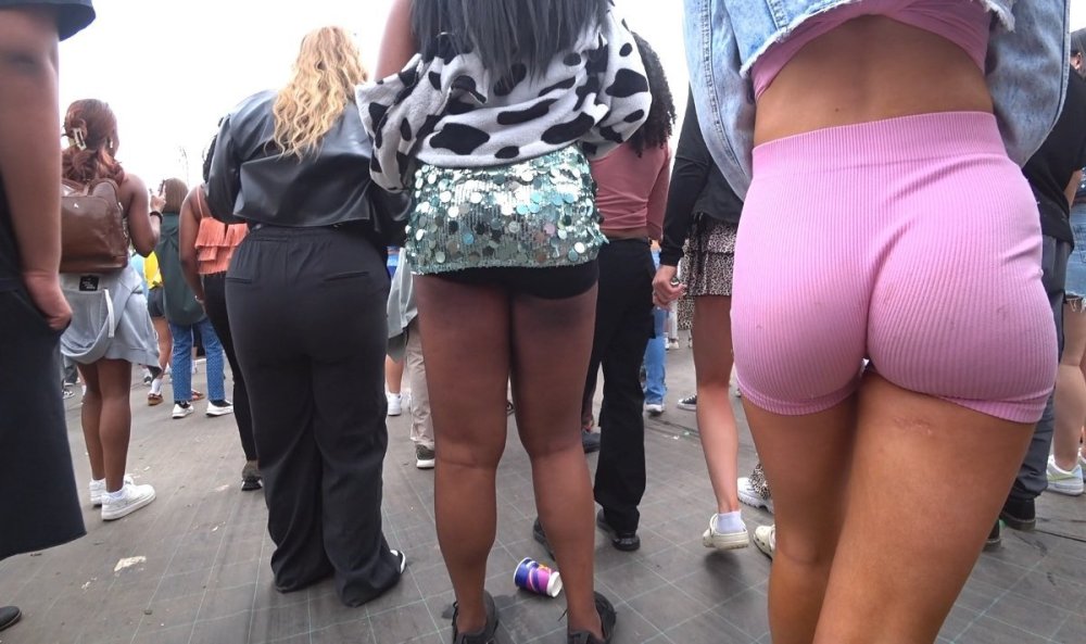 Pro - Pink Primark Blonde Teen Barbie.mp4_snapshot_04.32_[2025.05.21_03.30.53].jpg