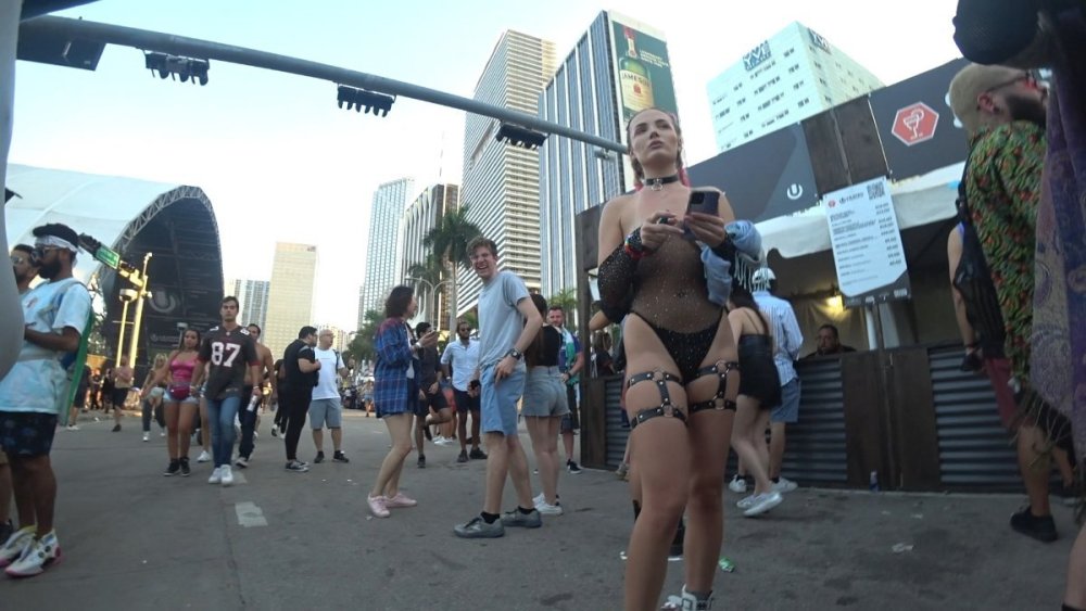 Pro Club - Rave 11-1.m4v_snapshot_03.19_[2025.05.22_10.48.27].jpg