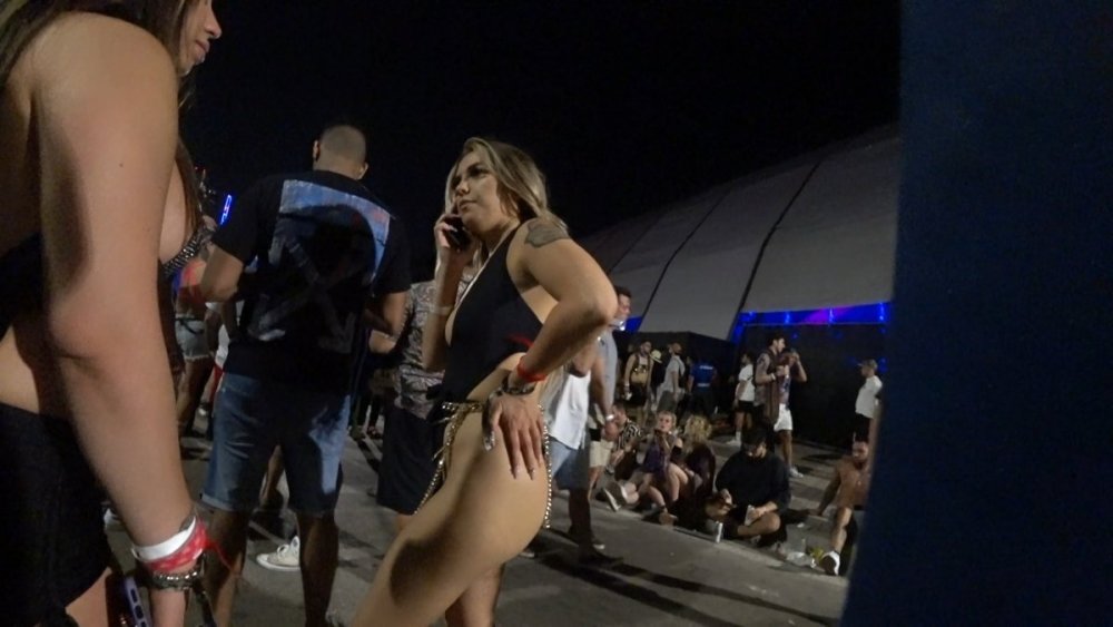 Pro Rave - Night Blonde 10 Bubble-1.m4v_snapshot_00.45_[2025.05.22_10.01.26].jpg