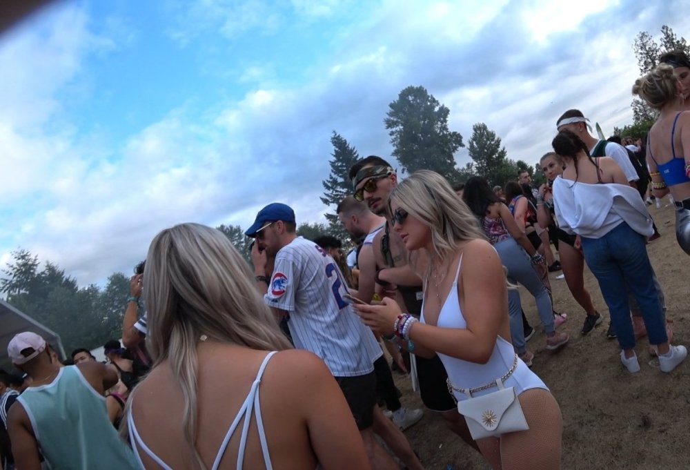 Proshooter - Post 49-1.m4v_snapshot_01.00_[2025.05.26_08.55.21].jpg