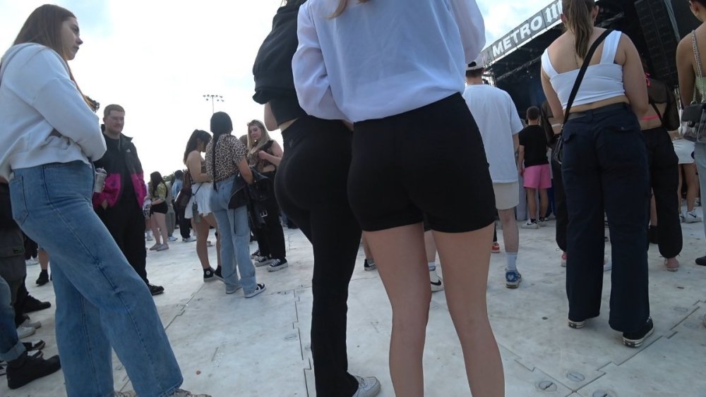 Sub 29 - 2 Blonde Pawg Teens.mp4_snapshot_02.11_[2025.05.22_11.13.29].jpg