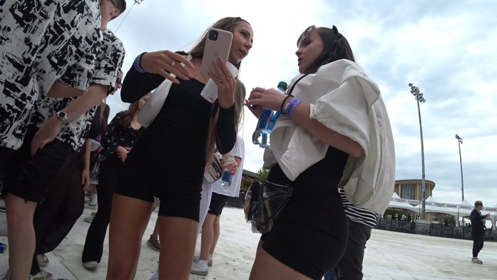 Tight Blonde Teen Inspection.mp4_snapshot_05.40_[2025.05.22_13.28.41].jpg