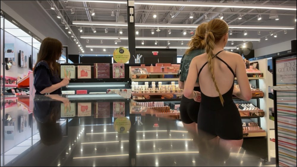 cap_makeupchicks2TOCedit_00_00_09_04.jpg.991154155e4ee56a25e3f82db2611aec (1).jpg