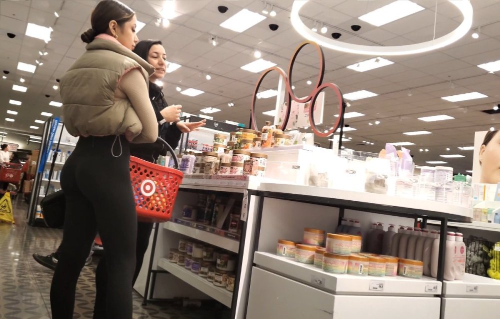 gymshark latn.mp4_snapshot_01.15_[2025.07.20_22.16.47].jpg