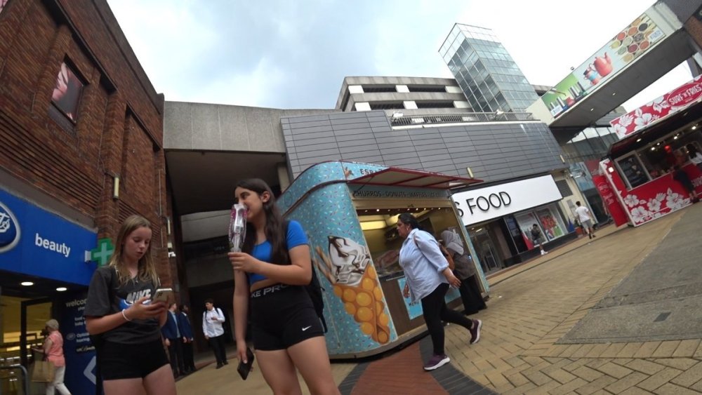 Pandora - Blue Blonde Teenie With Friends.mp4_snapshot_00.34_[2025.10.24_01.23.23].jpg