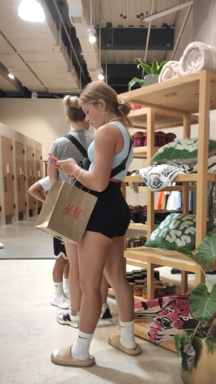 cap_worst song_00_00_32_10.jpg