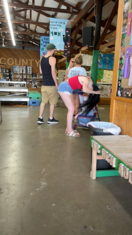 cap_young mommy_00_00_23_12.jpg