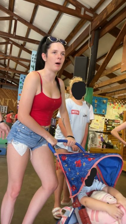 cap_young mommy_00_00_49_26.jpg