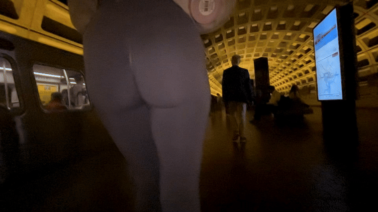 AlphaleteCollegeBootygif3.gif.440d3c461613e4a2157060e79be7c478.gif