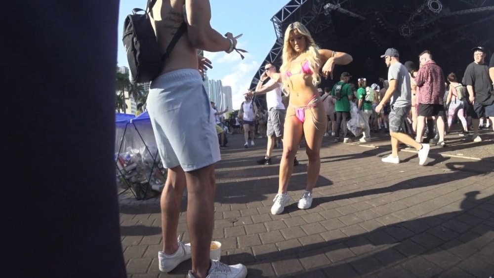  - Perfect blonde RAVE Girlfriend 3 DAYS!.mp4_snapshot_13.00_[2026.01.02_00.13.45] (3).jpg