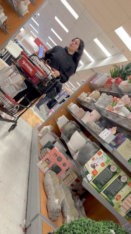 Baddie VPL.mp4_snapshot_00.00_[2026.04.26_04.48.32].jpg