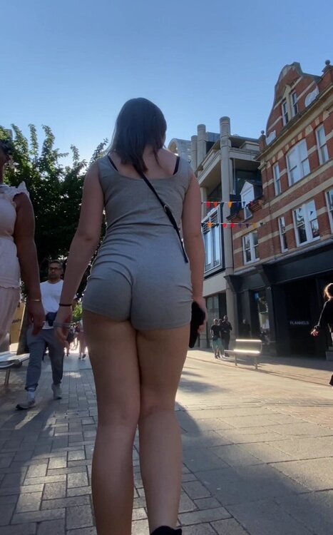 BootyfulCandid - grey onesie brunette.mp4.mp4_snapshot_01.30_[2026.04.28_12.46.11].jpg