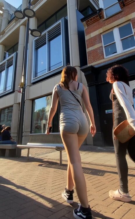 BootyfulCandid - grey onesie brunette.mp4.mp4_snapshot_01.42_[2026.04.28_12.45.57].jpg