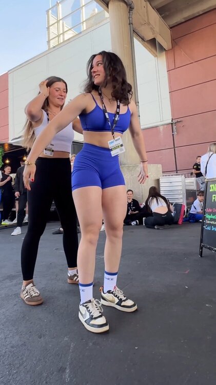 Vert final twins.mp4.mp4_snapshot_00.09_[2026.04.19_02.56.04].jpg