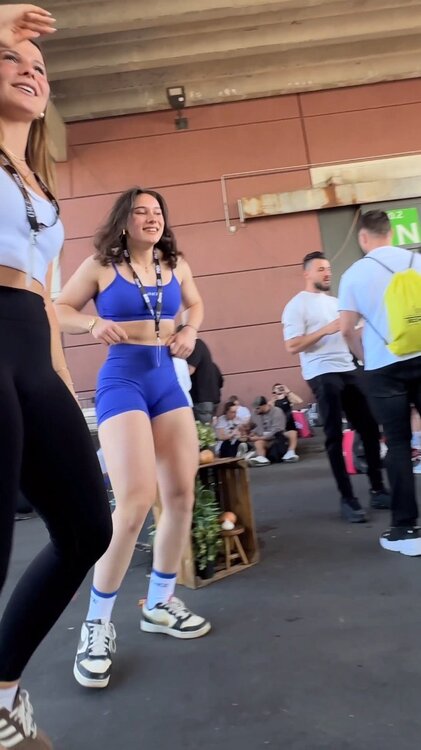 Vert final twins.mp4.mp4_snapshot_00.25_[2026.04.19_02.56.12].jpg