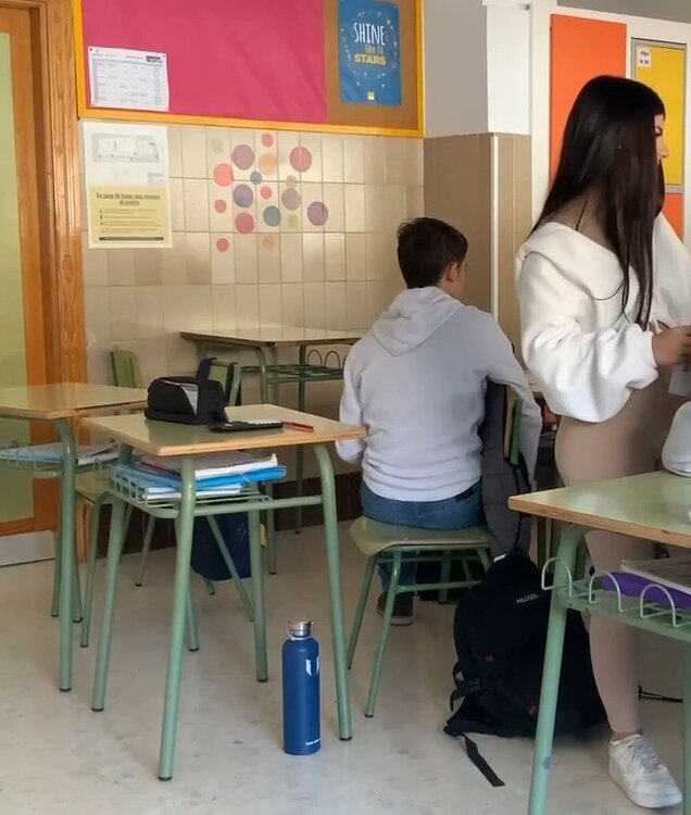 skool girl.mp4_snapshot_01.45_[2026.04.12_10.26.48].jpg