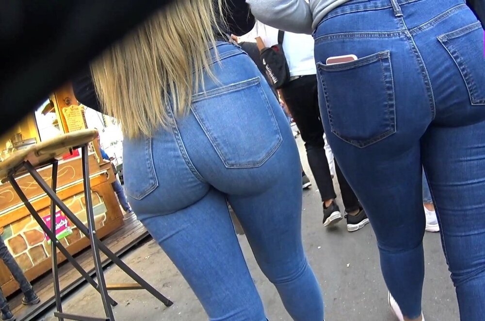 DT85-018 blonde super cute teen with a tight jeans ass.mp4.mp4_snapshot_03.06_[2026.05.24_04.06.34].jpg