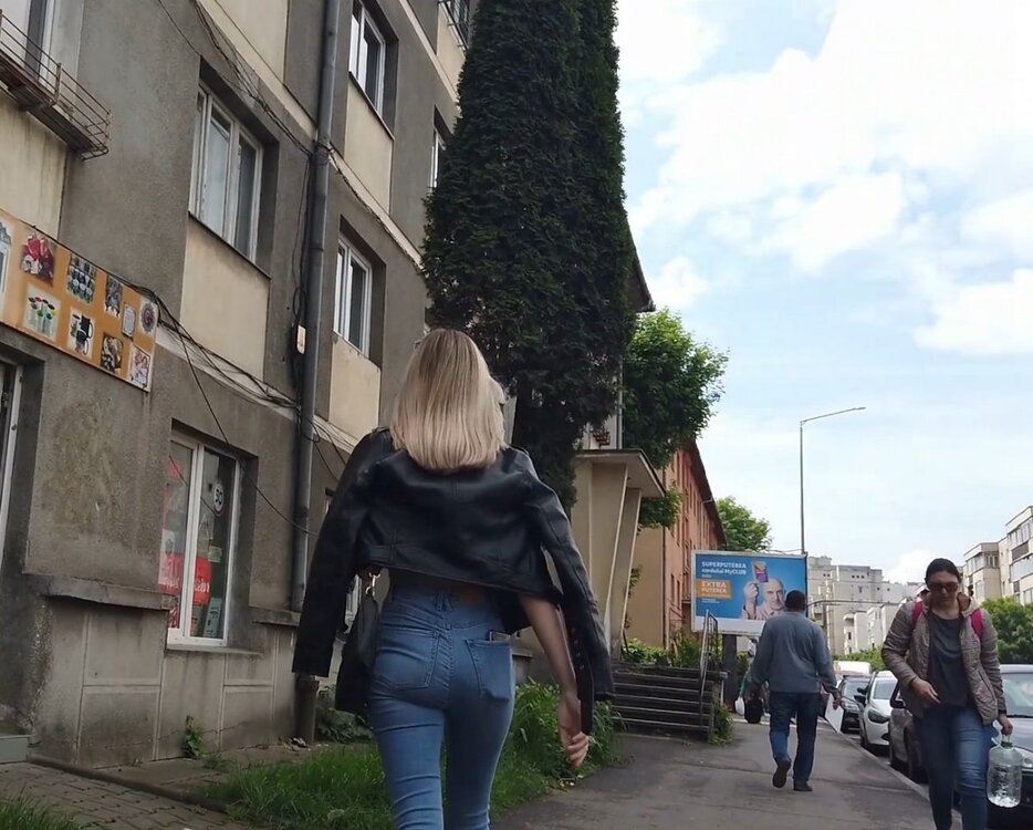 steveoban_Jeans_biker_chick.mp4_snapshot_00.19_[2026.05.07_03.51.15].jpg