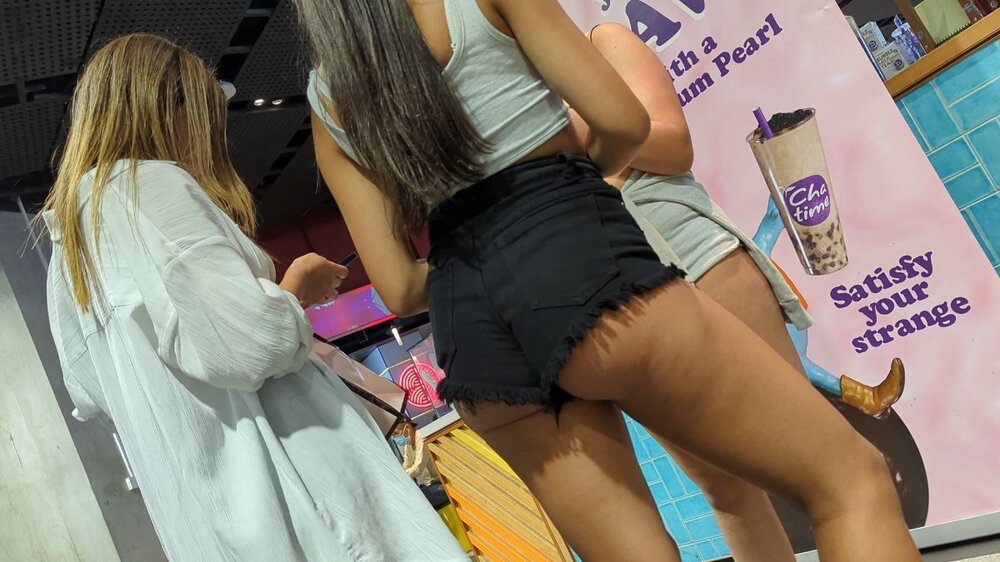 Crazy short shorts.mp4.mp4_snapshot_01.51_[2026.06.07_01.23.51].jpg