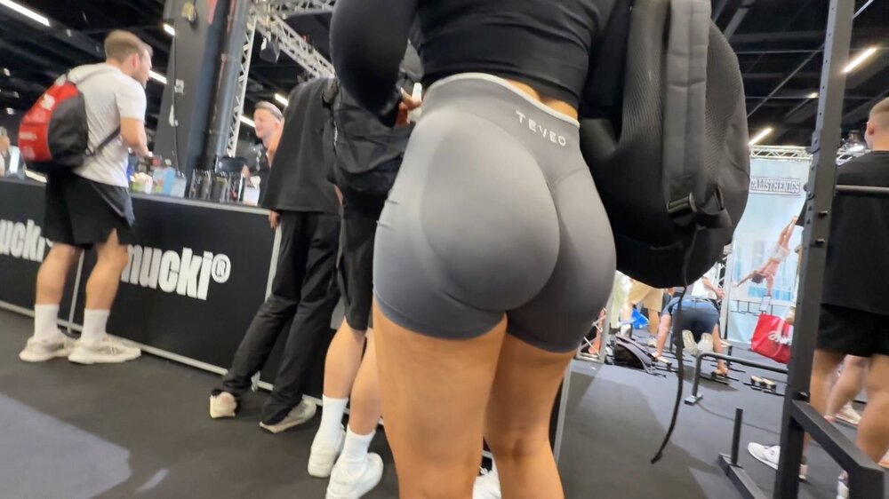 f02+-+blonde+teveo+grey+shorts.mp4_snapshot_00.21_[2026.07.05_03.45.52].jpg