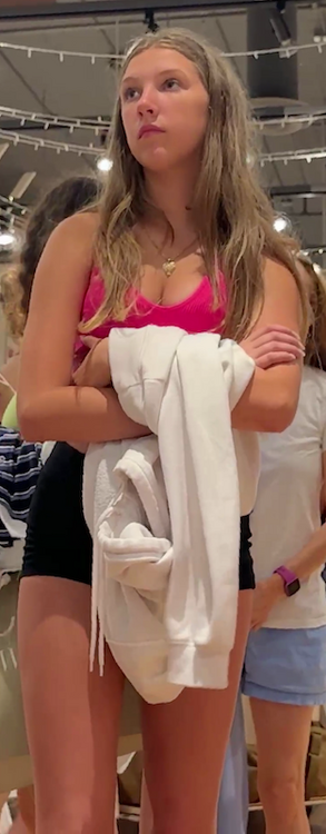 vlcsnap-2024-07-24-19h01m14s242.png.6e12d2ebc05cce520d9fa14304fbe1a2.png