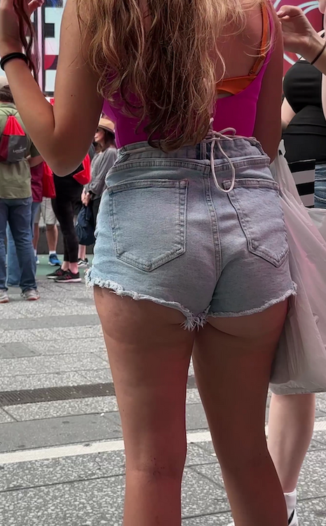 vlcsnap-2025-05-05-11h12m32s134.png.cb66664a09d60de98e8872ede375b56f.png