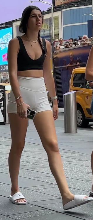 vlcsnap-2025-05-27-09h28m54s723.png.31017a4f0e790d04b6a18dab8dcfd567.png