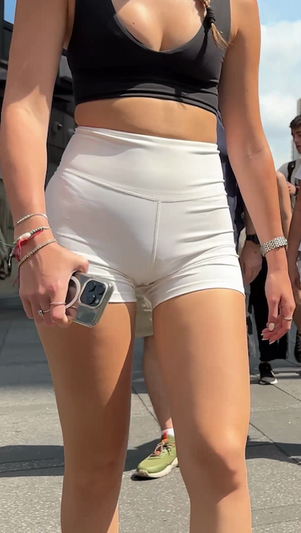 vlcsnap-2025-05-27-09h30m19s546.png.30860edbe9c6bd85bfb966f784294e97.png