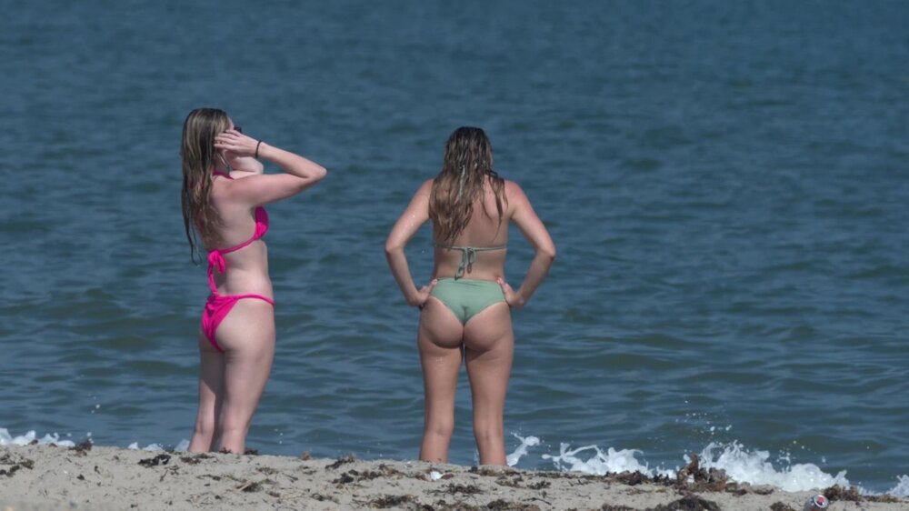Dumpster Donks Volume 14 - Bootyhole Bikini Girl.mp4-00244.jpg