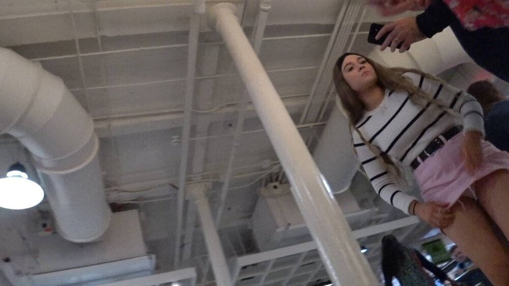 Pink skirt uppie!.mp4.mp4_snapshot_00.50_[2026.10.18_02.58.25].jpg
